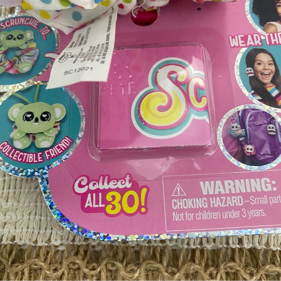 ScrunchMiez Series 1 Girl’s Collectible Scrunchies By Moose Toys RARE #36 KIWIE - Picture 3 of 6
